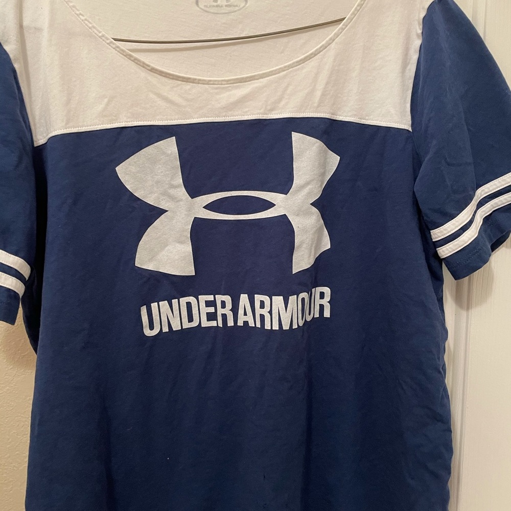 Women’s Under Armour shirt sleeve shirt Large